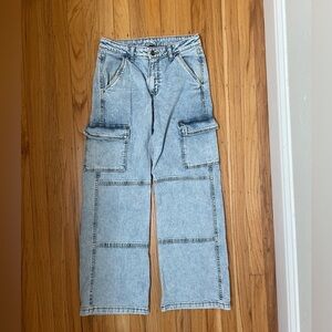 Wide Leg Cargo Jeans